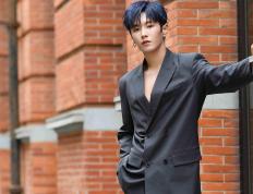 开云体育官网-爵士轻取黄蜂，锡安关键先生闪耀，引领胜利狂潮