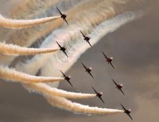 开云体育下载-绝命抛投！欧文在年度焦点之战接管比赛，篮网最后时刻险胜掘金