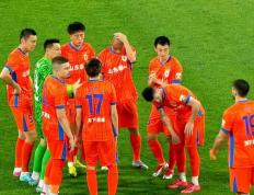 开云体育登录-新赛季热门球队迎战，谁能笑到最后？