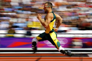 开云体育APP下载-跨越太平洋的绝杀，当库里在广东德比关键节点连续得分