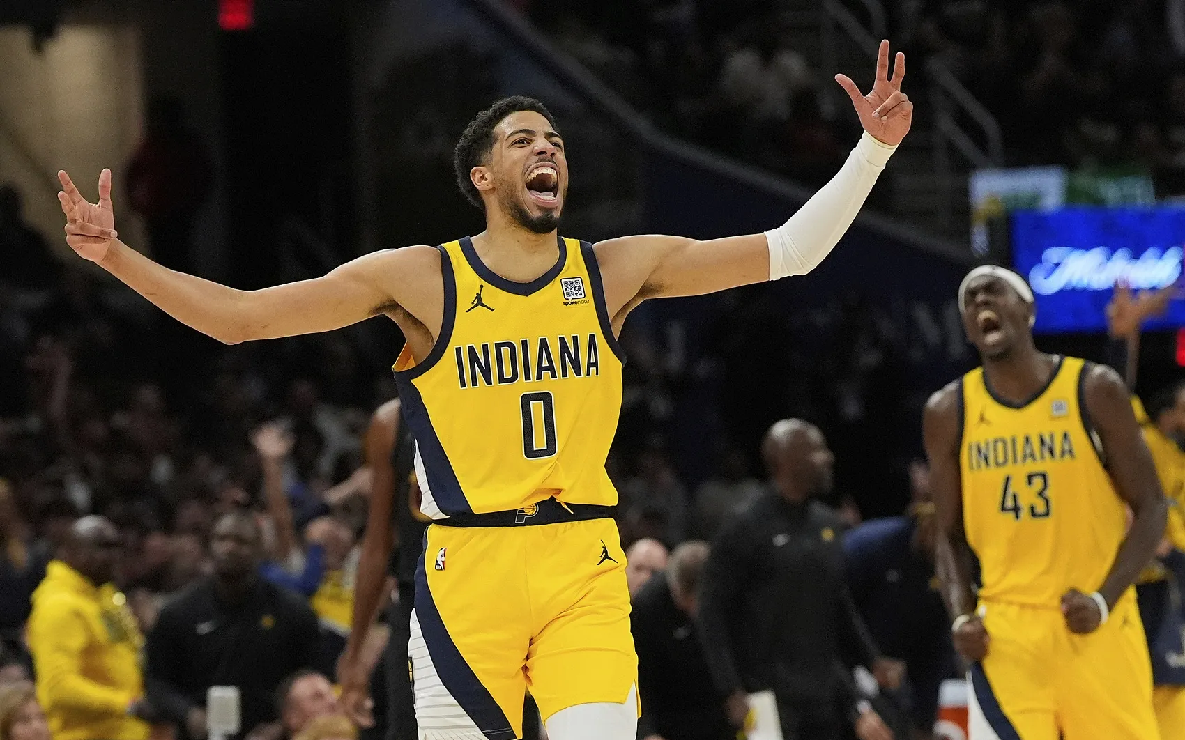 开云体育平台APP-步行者主场逆转独行侠,主场优势显著