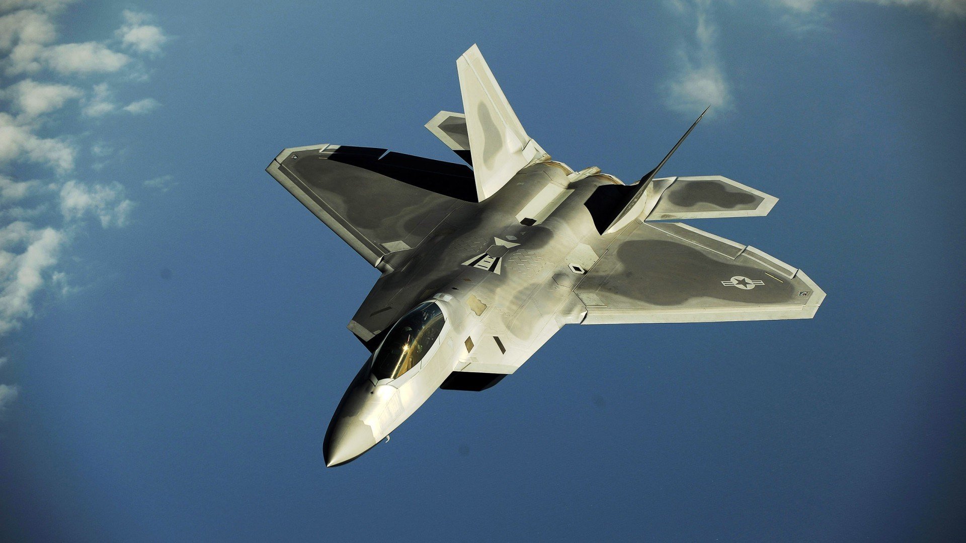 开云体育官网-萨拉赫的圣光，当埃及法老在伯纳乌点燃战场