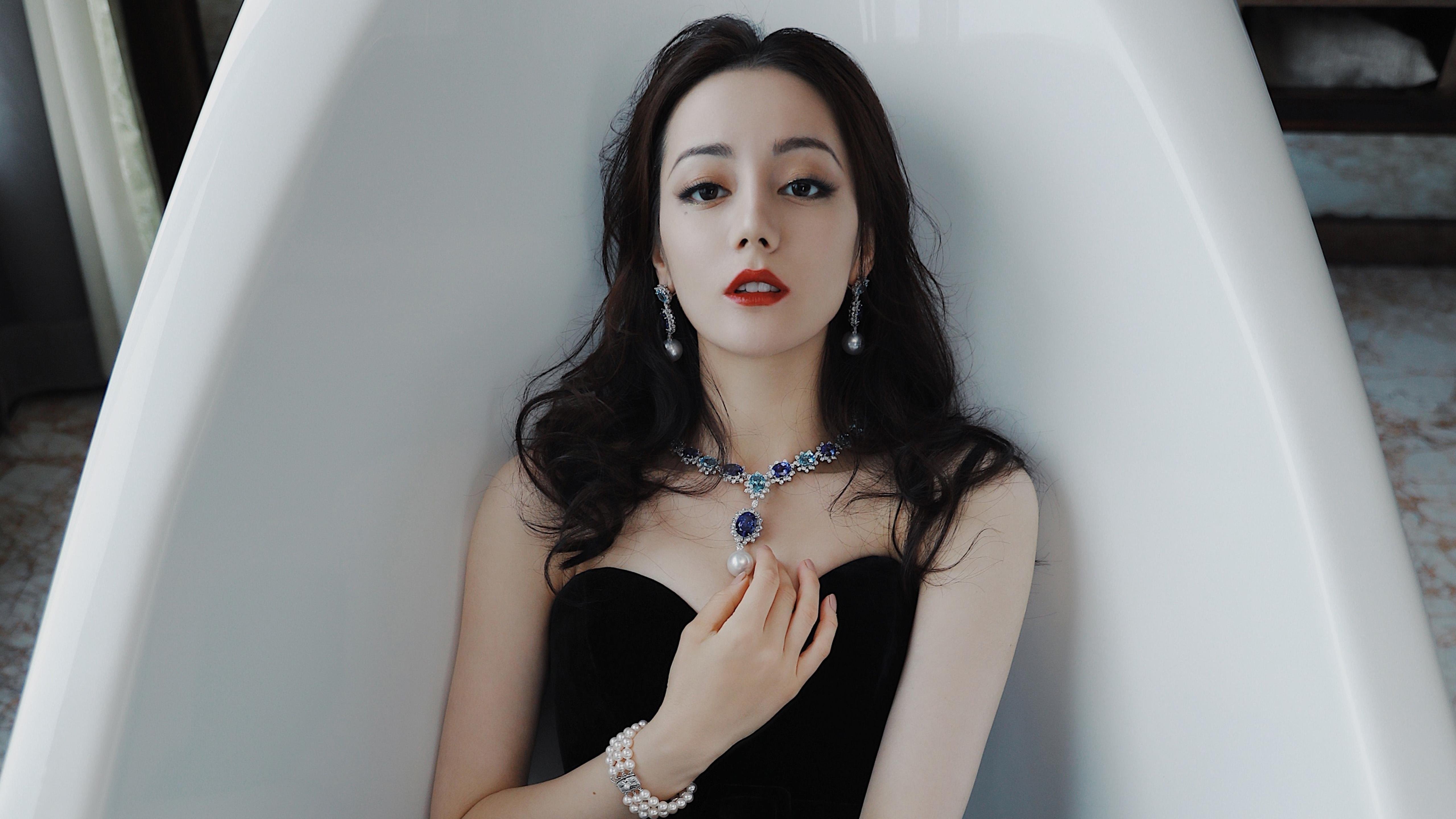 开云体育入口-智利对阵伊朗,帕尔默连续得分引爆比赛,拉开差距锁定胜局