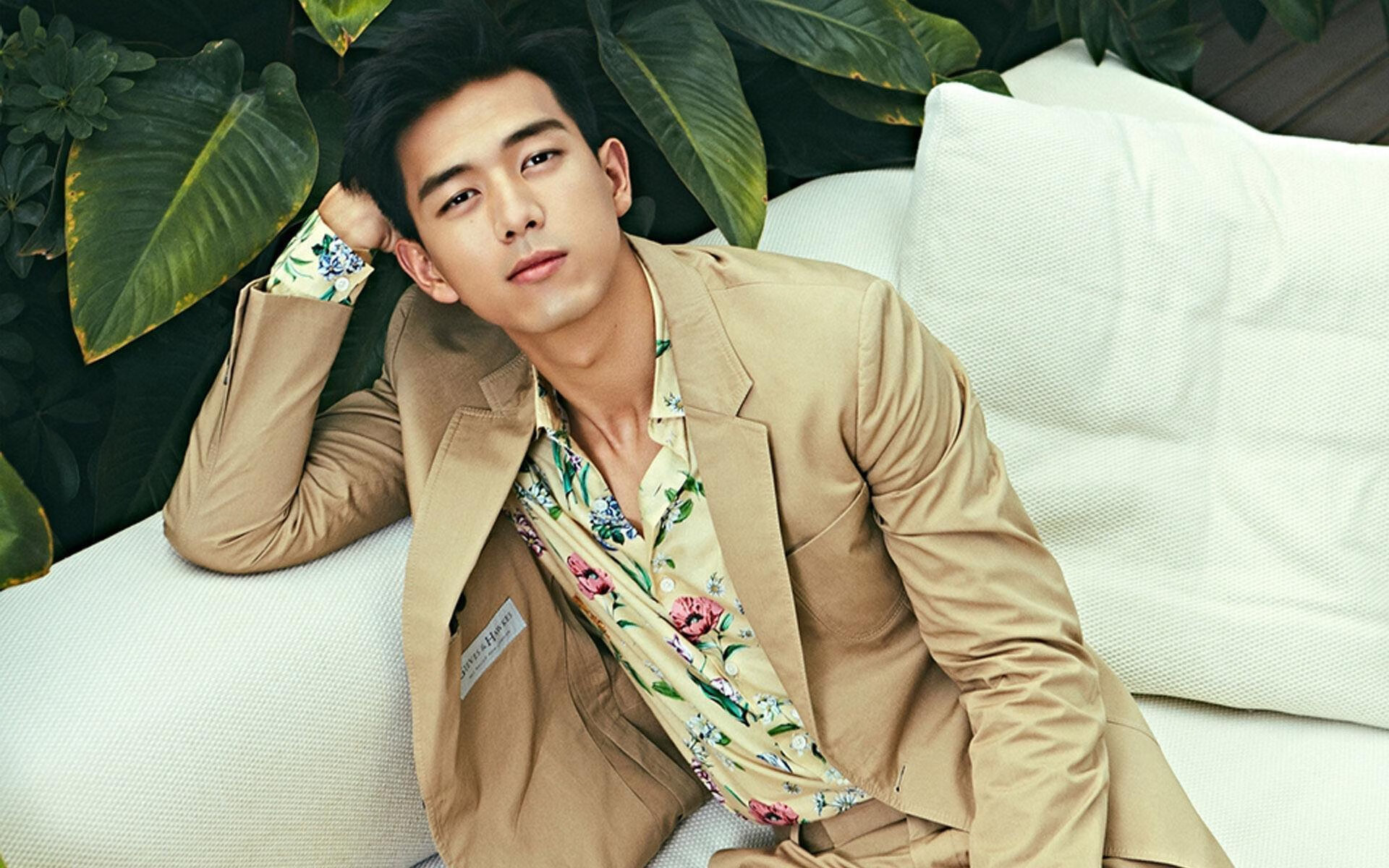 开云体育官网-足球周末双响炮，意甲巅峰对决激战正酣，威尔士强势击溃美国展现实力